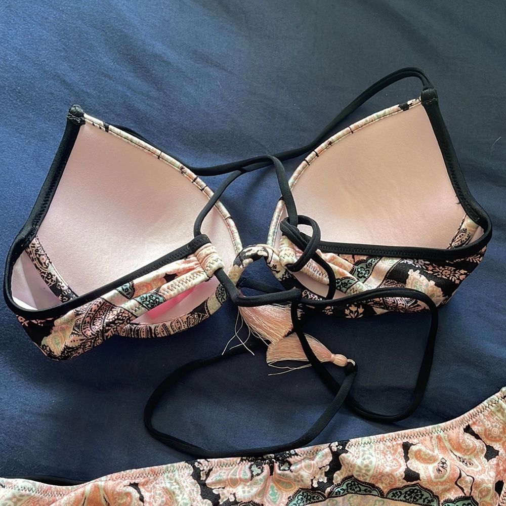 Victoria's Secret Black Paisley Print Push-Up Bikini - Picture 6 of 7